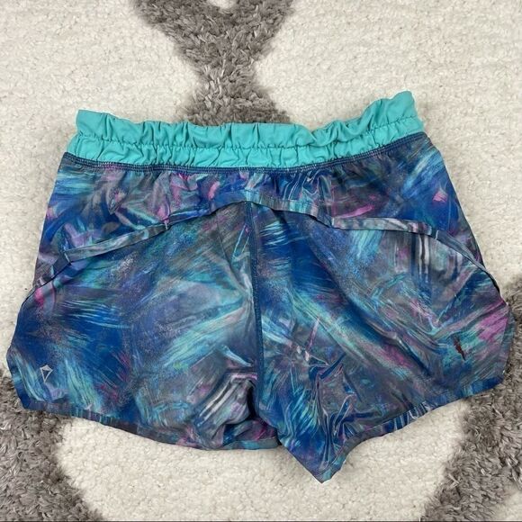 Girls Ivivva Shorts   - Picture 2 of 4